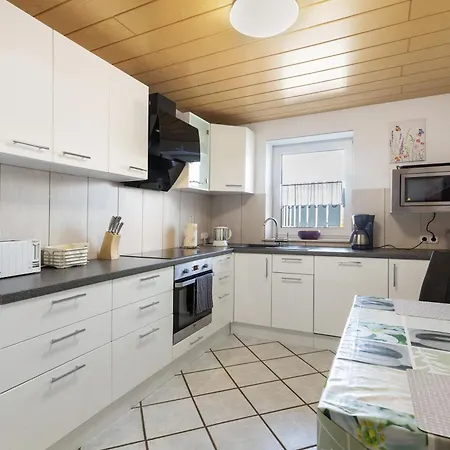 Apartamento Traumferienwohnung R O B I N S O N
