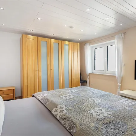Apartment Traumferienwohnung R O B I N S O N *